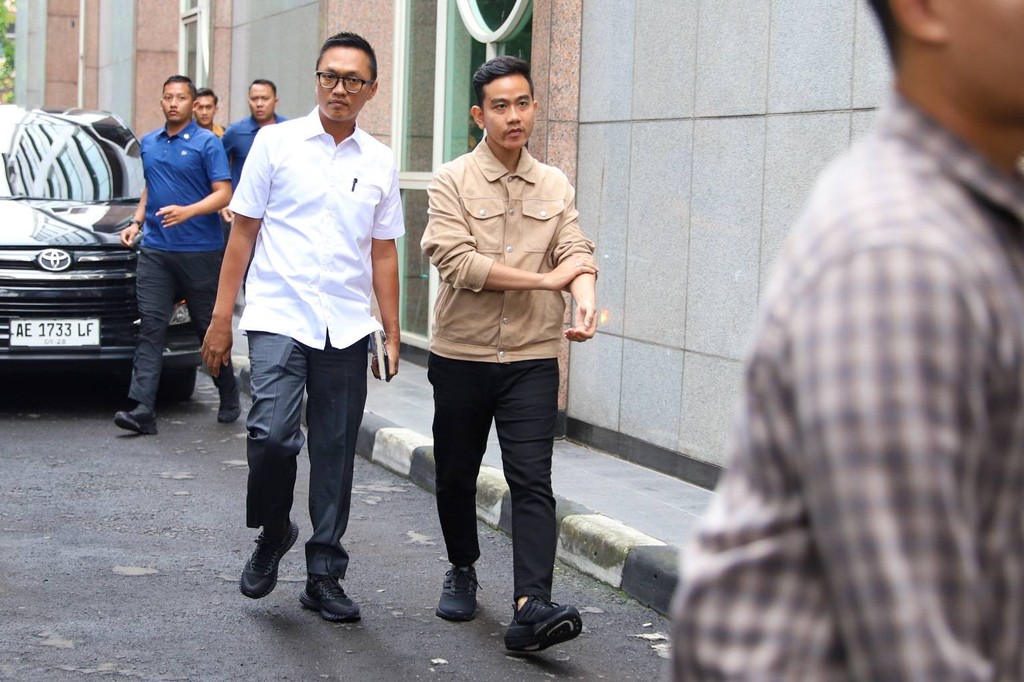 Gibran Penuhi Panggilan Bawaslu Jakarta Pusat 1