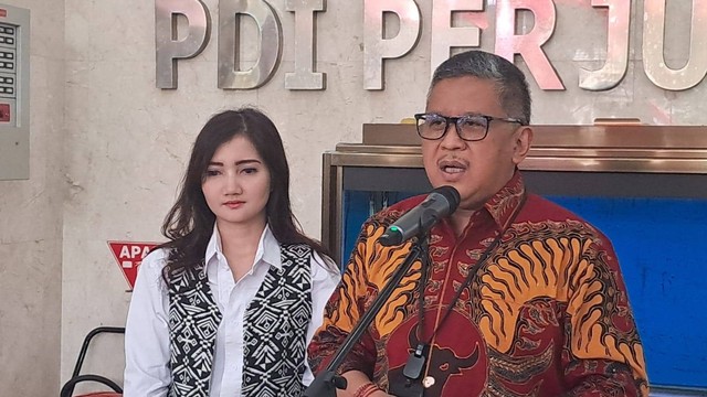 PDIP Ganjar Blusukan Rakyat Berbondong bondong Prabowo Tak Ada yang Datang